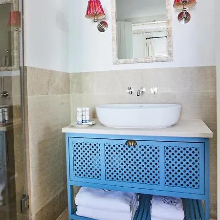 El Escondite Alojamento de Acomodação e Pequeno-almoço 4*